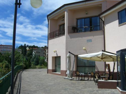 Hotel Ambasciatori Calitri Extérieur photo